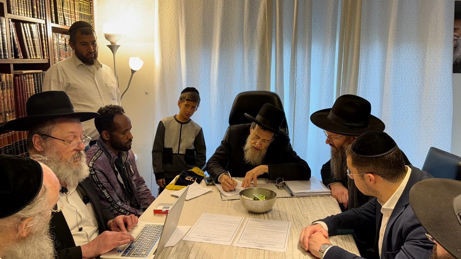 הרב קוק מכירת חמץ